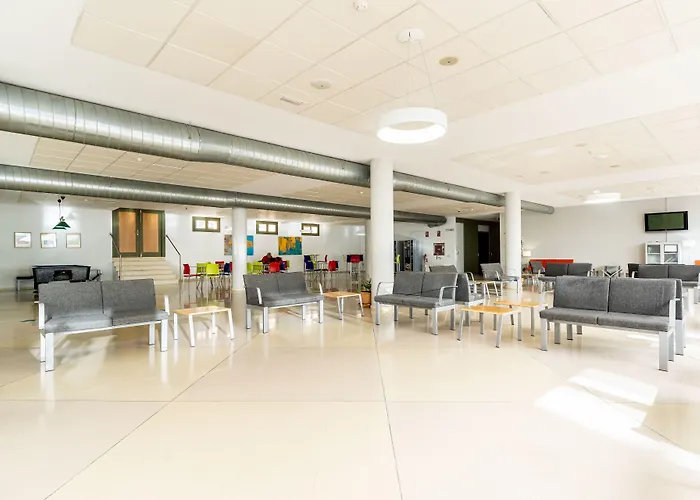 Hotel cerca del colegio: Albergue Inturjoven Jaen